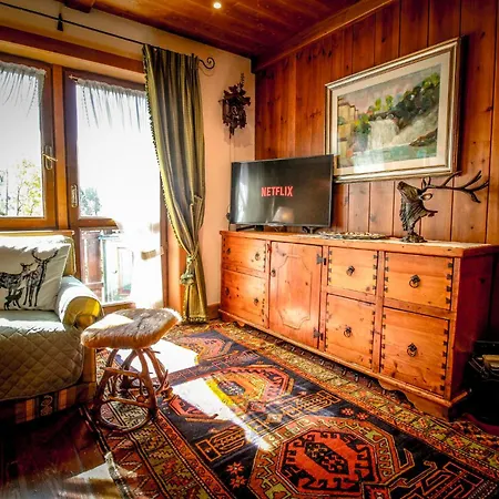 Cortina Wood - A Short Walk From The Center Cortina dʼAmpezzo