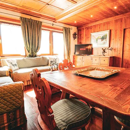 Cortina Wood - A Short Walk From The Center * Cortina dʼAmpezzo